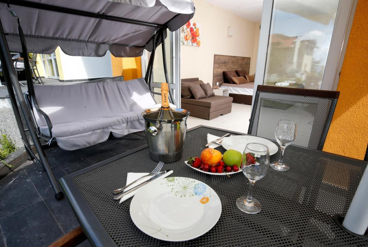 Stayinn Rainbow Houses Beachfront By Asteri Hotels Slântsjev Brjag Eksteriør bilde