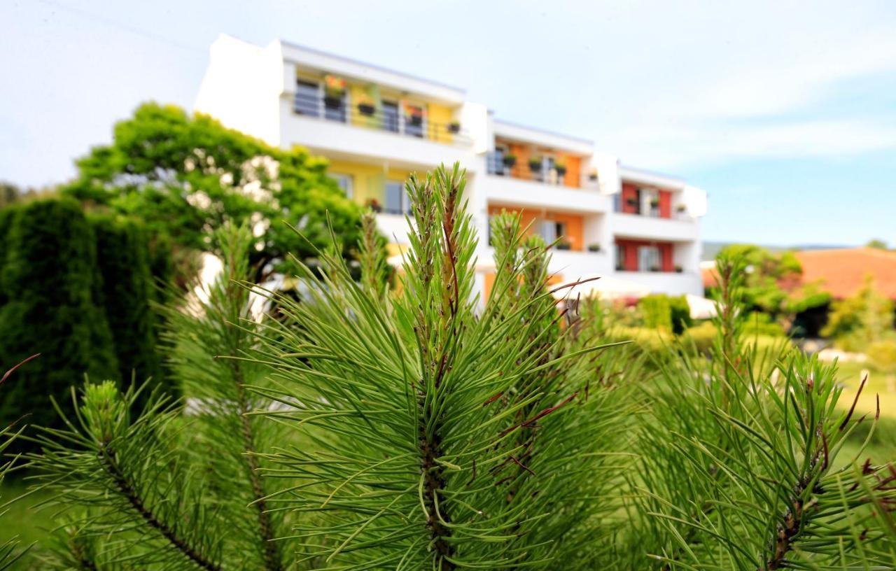 Stayinn Rainbow Houses Beachfront By Asteri Hotels Slântsjev Brjag Eksteriør bilde