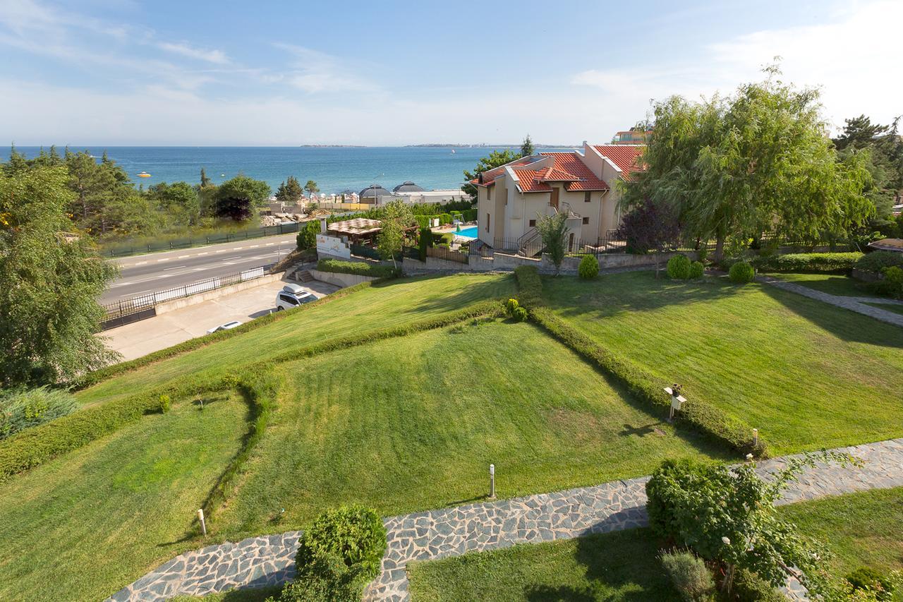 Stayinn Rainbow Houses Beachfront By Asteri Hotels Slântsjev Brjag Eksteriør bilde